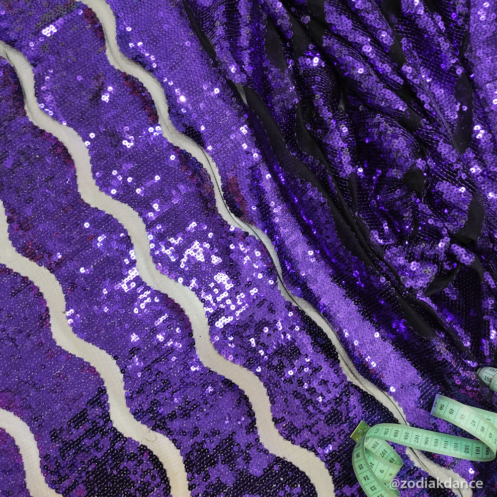 Sequin Wavy on mesh Black/Purple